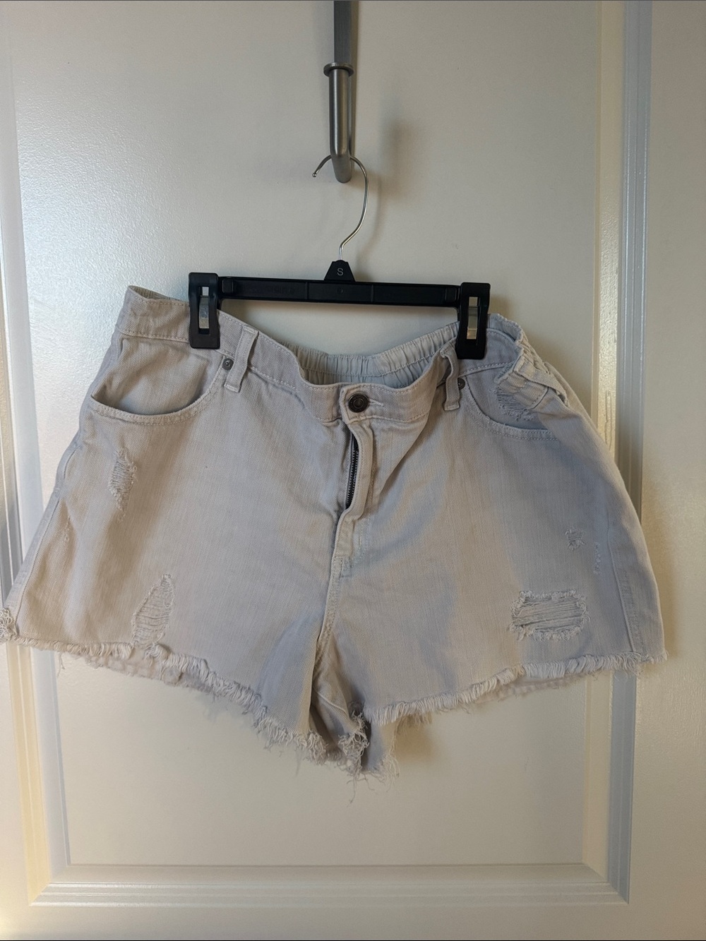 aerie Daydream Light Gray Distressed Denim Jean Shorts